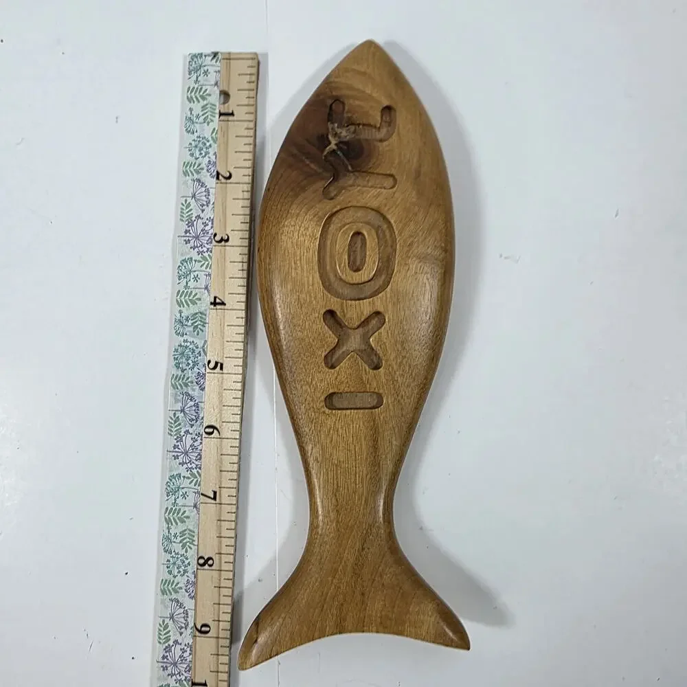 Myrtle Wooden Hand Crafted IXOYE Fish Figurine Wall Hanging 9 1/2” Long P/O
